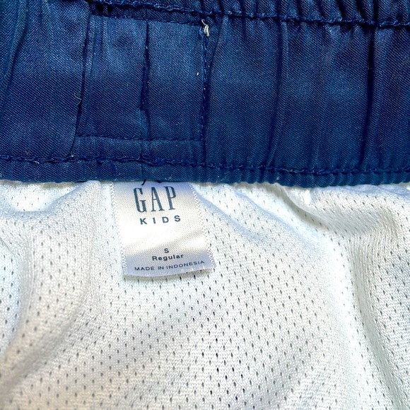 GAP Kids Swim Trunks - Picture 4 of 5